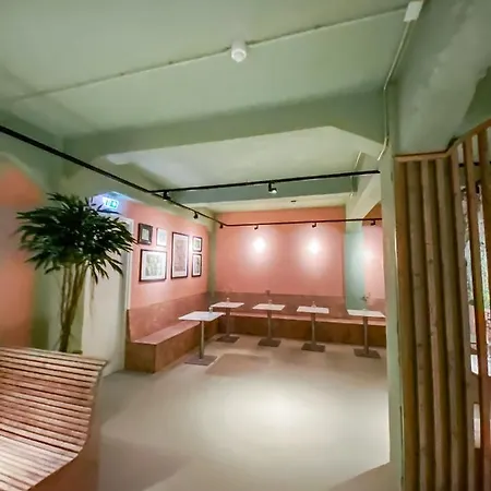 Hostel Pink Flamingo Boutique Den Haag