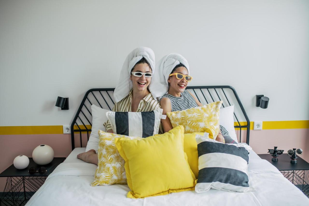Pink Flamingo Boutique Hostel *